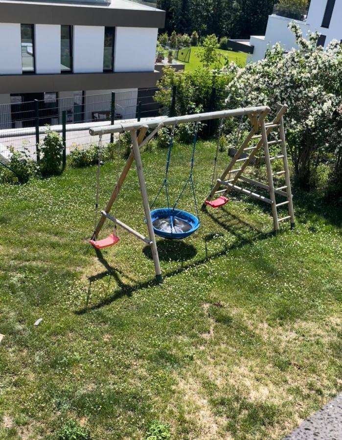 Mayen, Im Mohren, Privatzimmer Nr2, Waldrand, Nahe Nurburgring & Burg Eltz, Gemeinschaftsbad Eksteriør billede